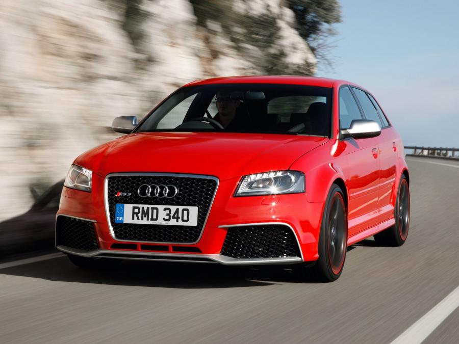  Audi RS3 Sportback (8PA) 2010 года  (UK) (фото 8 из 18)